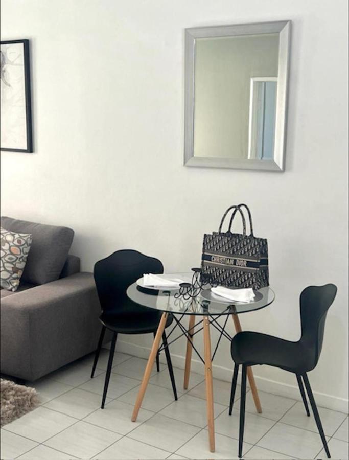 Cozy Central 1-Bed Apartment In Кингстън Екстериор снимка